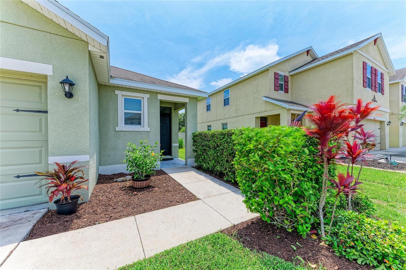 4546 LINDEVER LANE