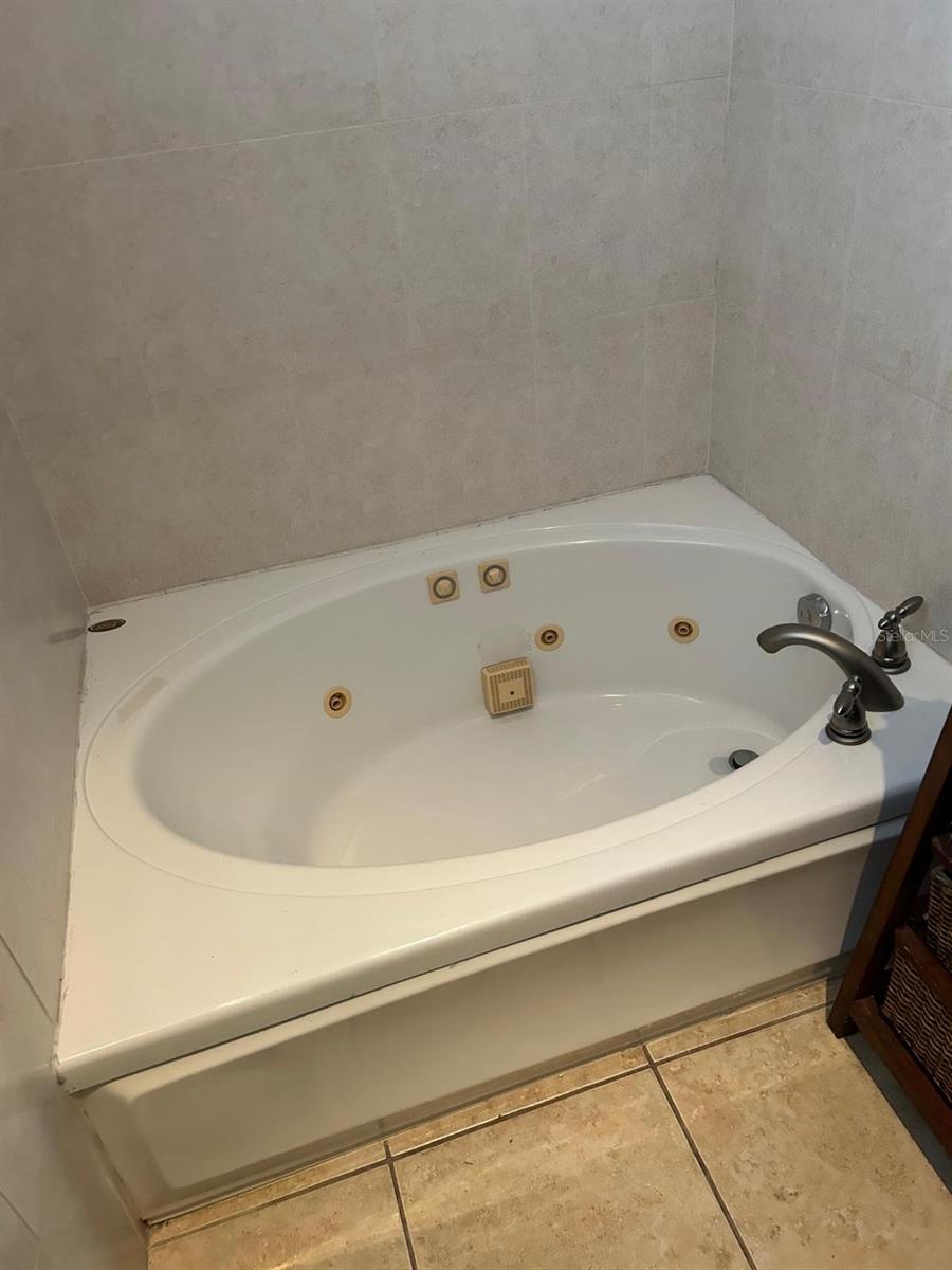 ALTURAS DE SAN BENITO - Residential