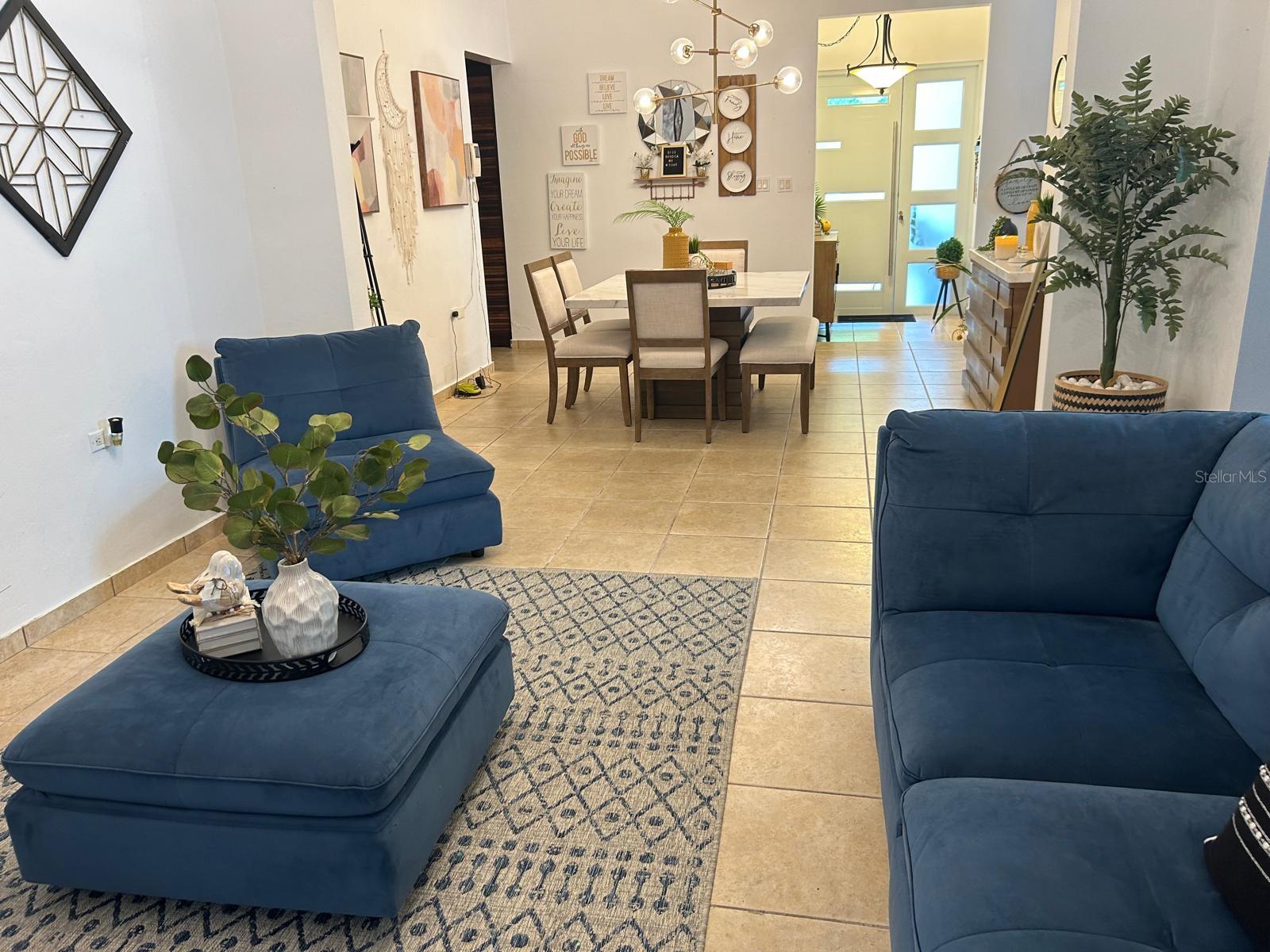 ALTURAS DE SAN BENITO - Residential