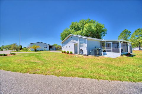 A home in LAKE WALES