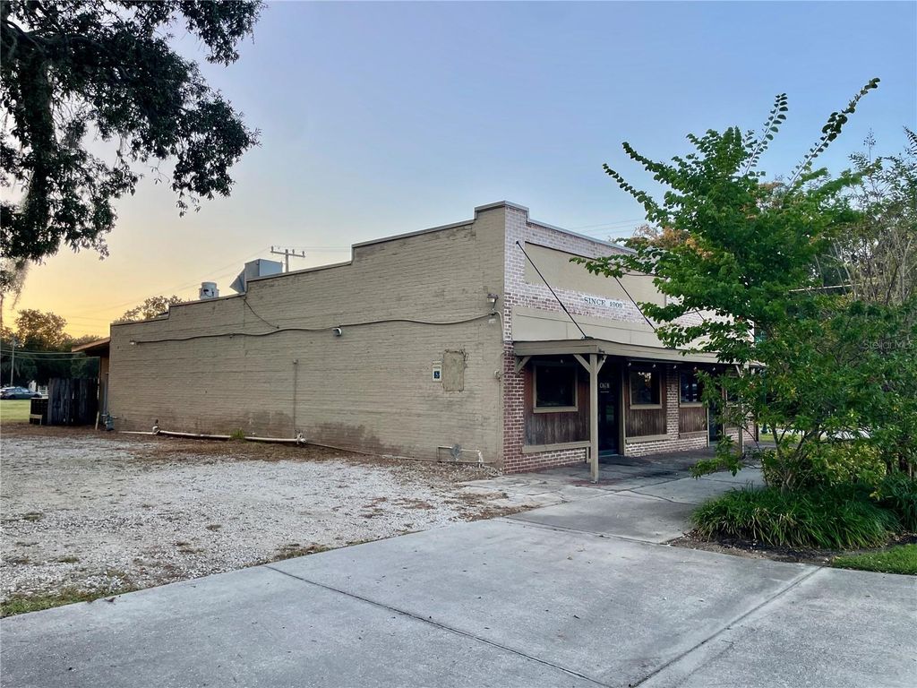 Photo of 16910 Franklin Avenue, Montverde, FL 34756 (MLS # G5103548)