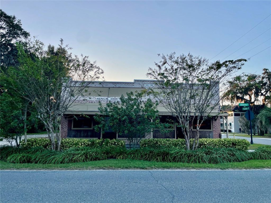 Photo of 16910 Franklin Avenue, Montverde, FL 34756 (MLS # G5103548)