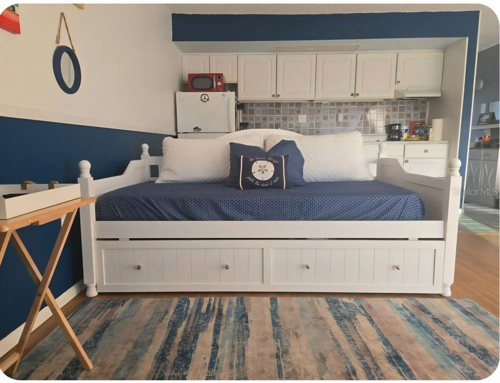 MARINERS COVE CONDO - Residential