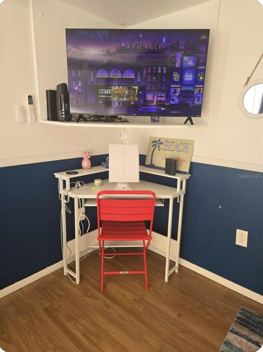 MARINERS COVE CONDO - Residential