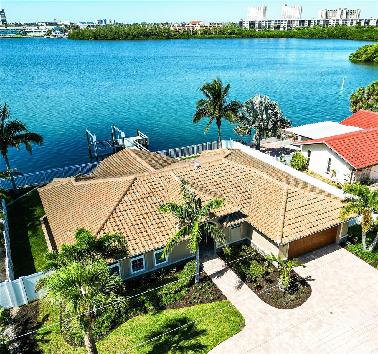 PASADENA GOLF CLUB ESTATES SEC 4 - Residential