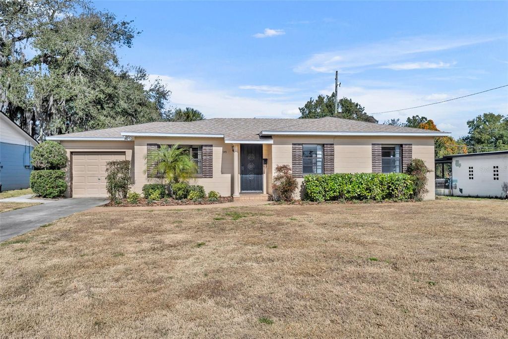 Photo of 945 Sherrington Road, Orlando, FL 32804 (MLS # O6376366)