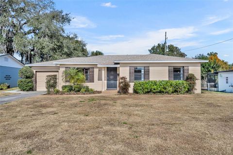 Photo of 945 Sherrington Road, Orlando, FL 32804 (MLS # O6376366)