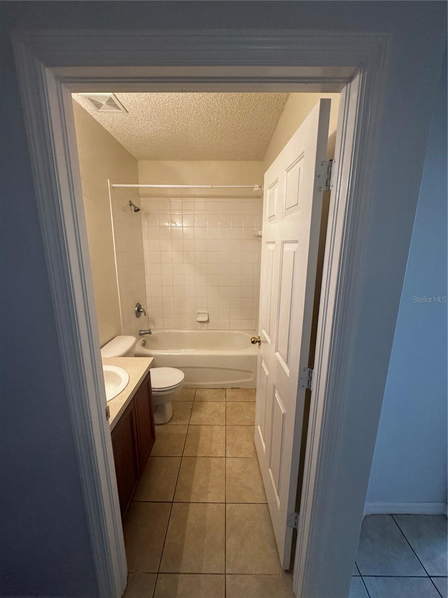 OSPREY RUN TWNHMS PH 1 - Residential Lease