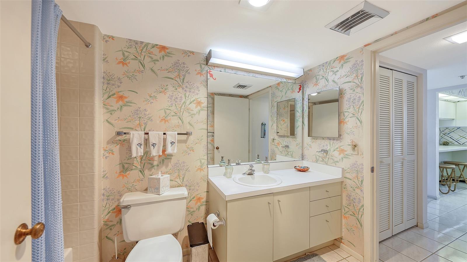 BEACHPLACE III - Residential
