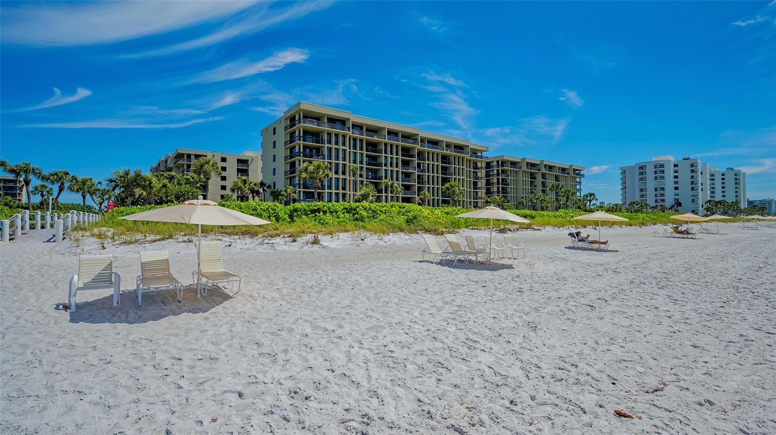 BEACHPLACE III - Residential