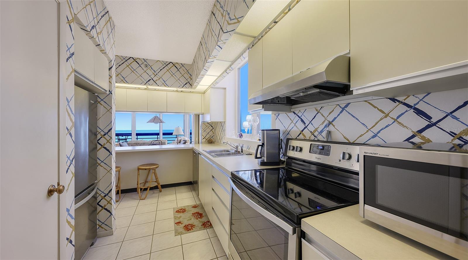 BEACHPLACE III - Residential