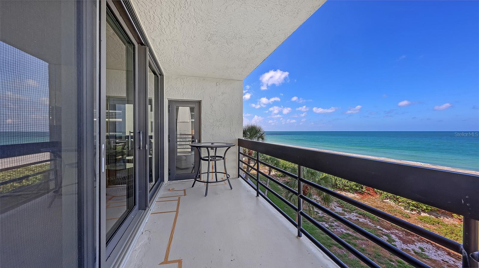 BEACHPLACE III - Residential