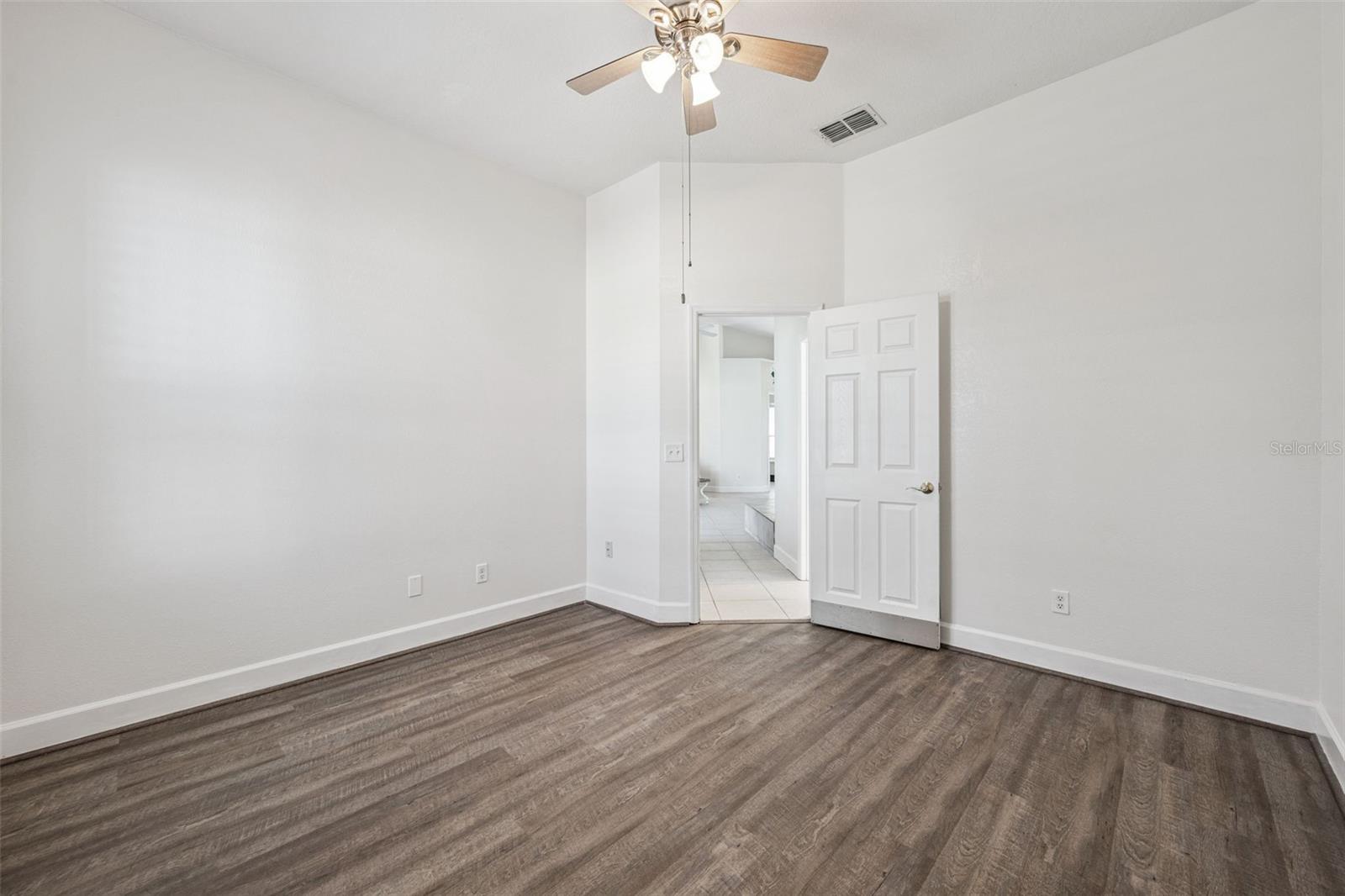 MARBLE HEAD - Residential