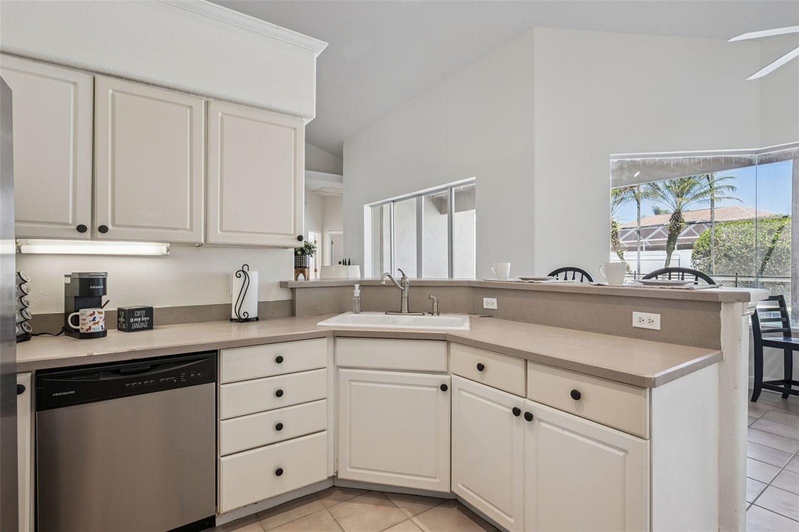 MARBLE HEAD - Residential