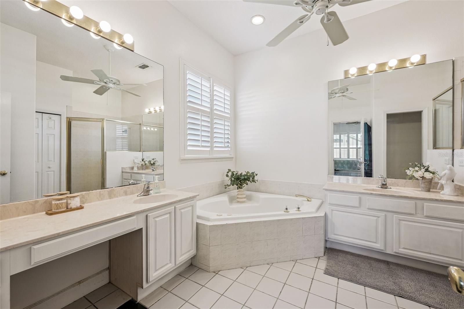 MARBLE HEAD - Residential