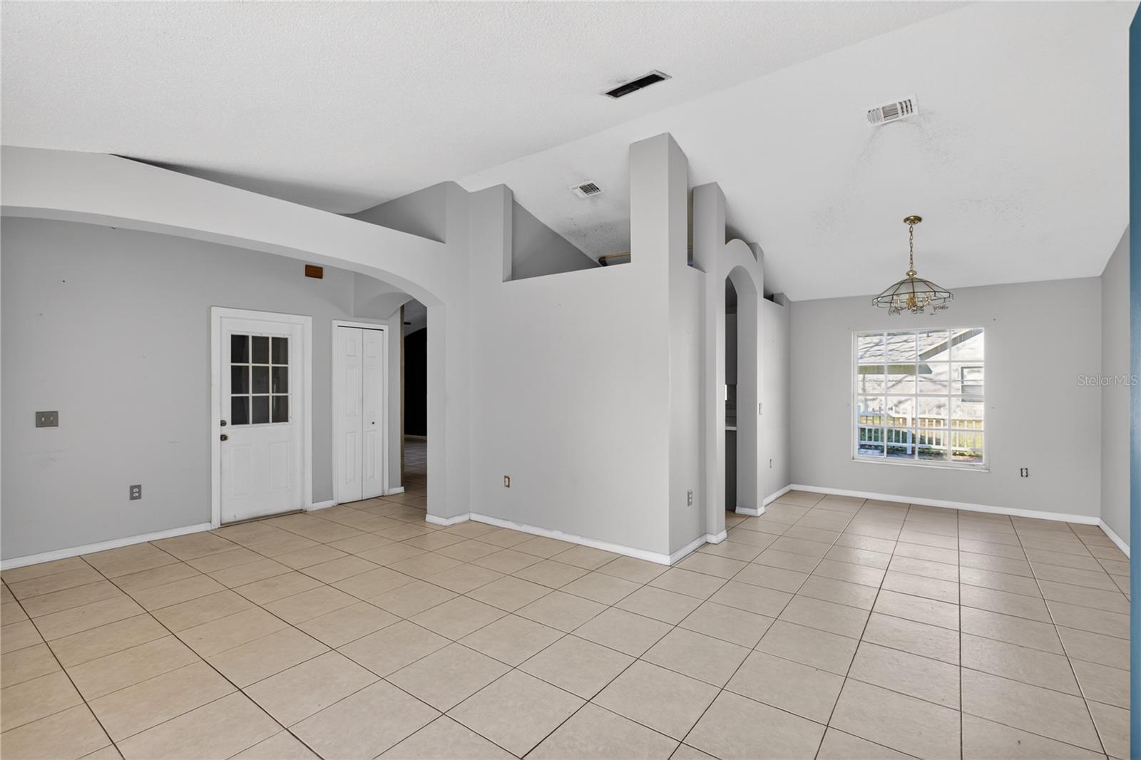 DELTONA LAKES UNIT 35 REP TR B - Residential