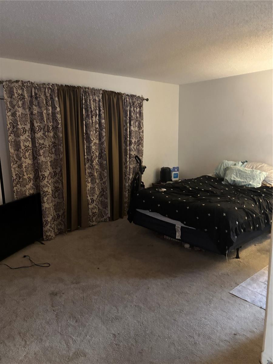 REGENCY PARK - Residential