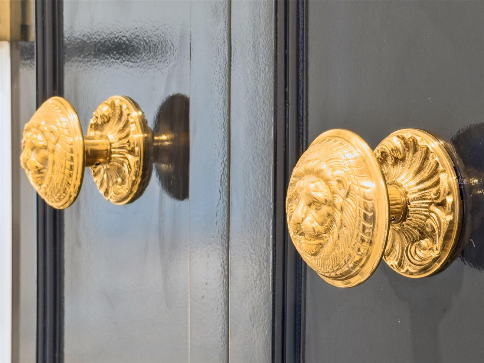 CLOISTERS CONDO - Residential