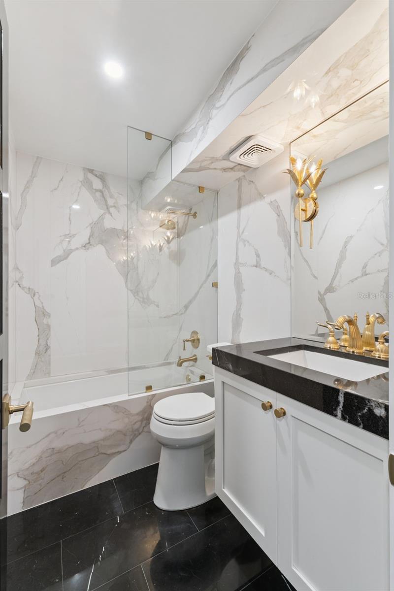 CLOISTERS CONDO - Residential