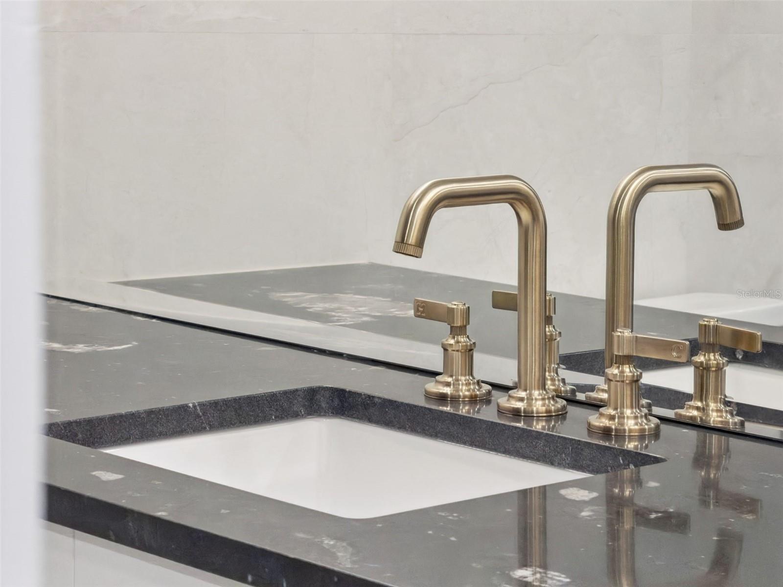 CLOISTERS CONDO - Residential