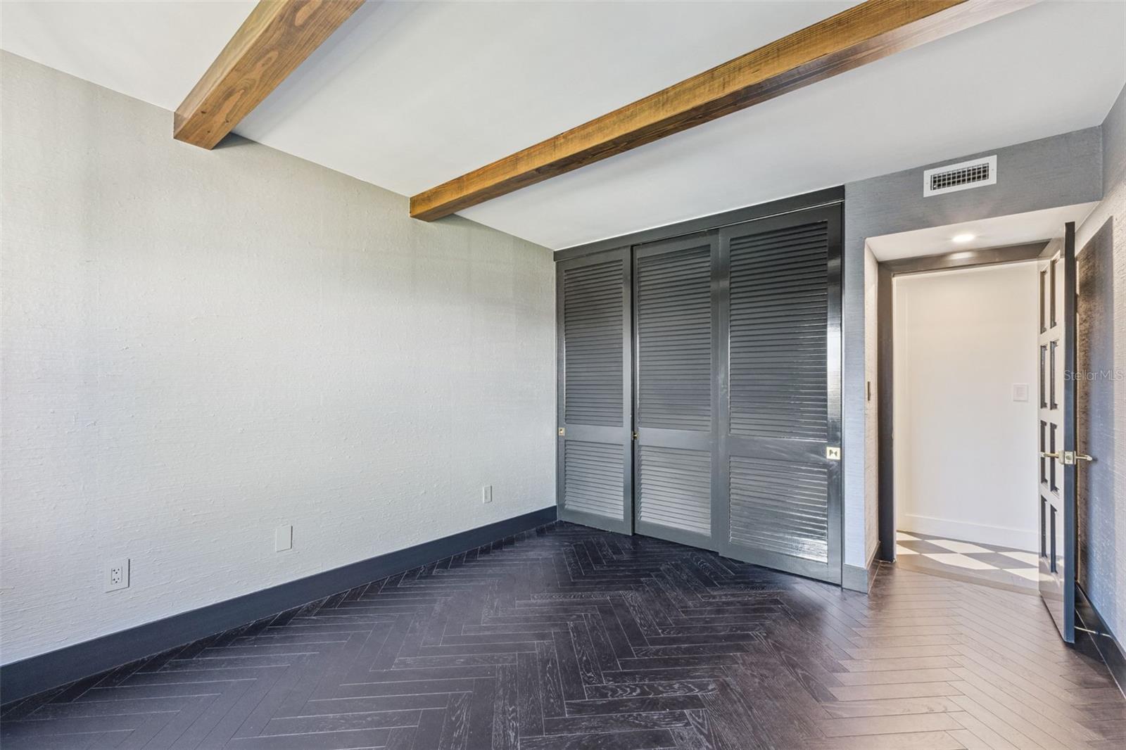 CLOISTERS CONDO - Residential