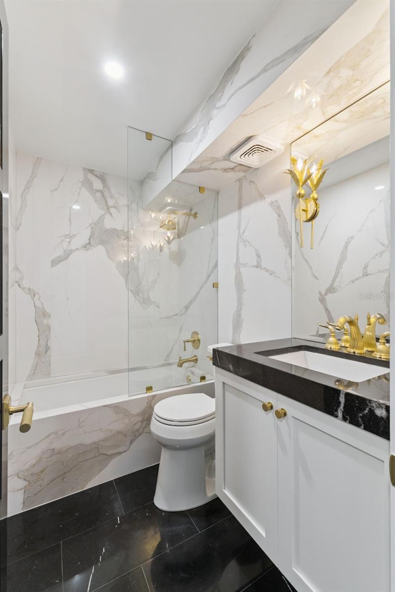 CLOISTERS CONDO - Residential