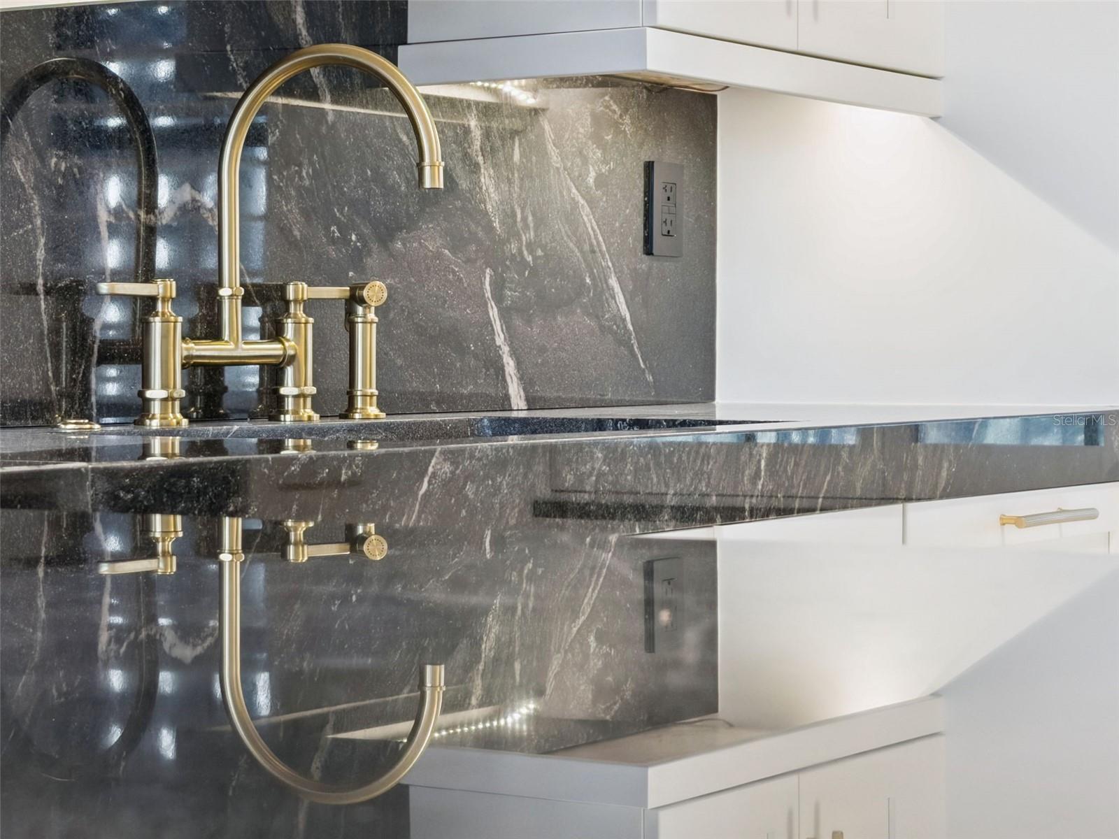 CLOISTERS CONDO - Residential