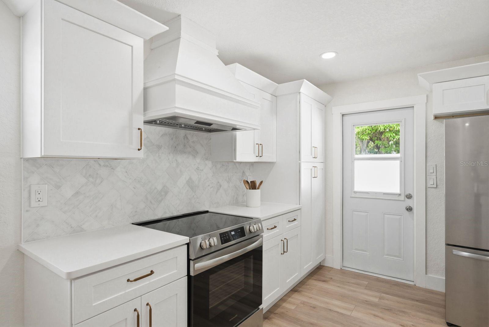 GANDY GARDENS 03 - Residential