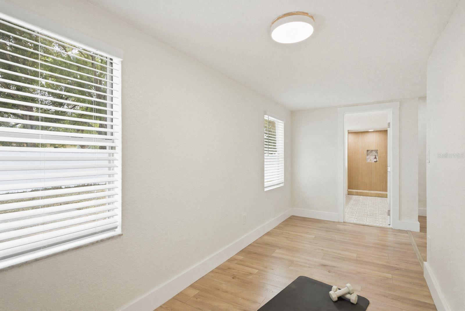 GANDY GARDENS 03 - Residential