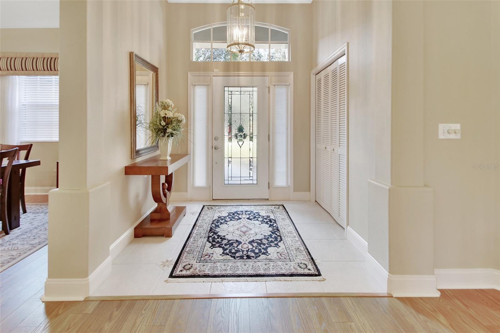 376 HAMPTON HILLS COURT