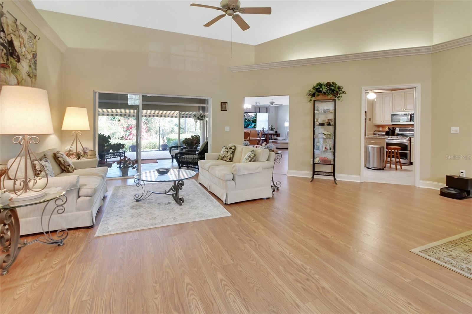 376 HAMPTON HILLS COURT