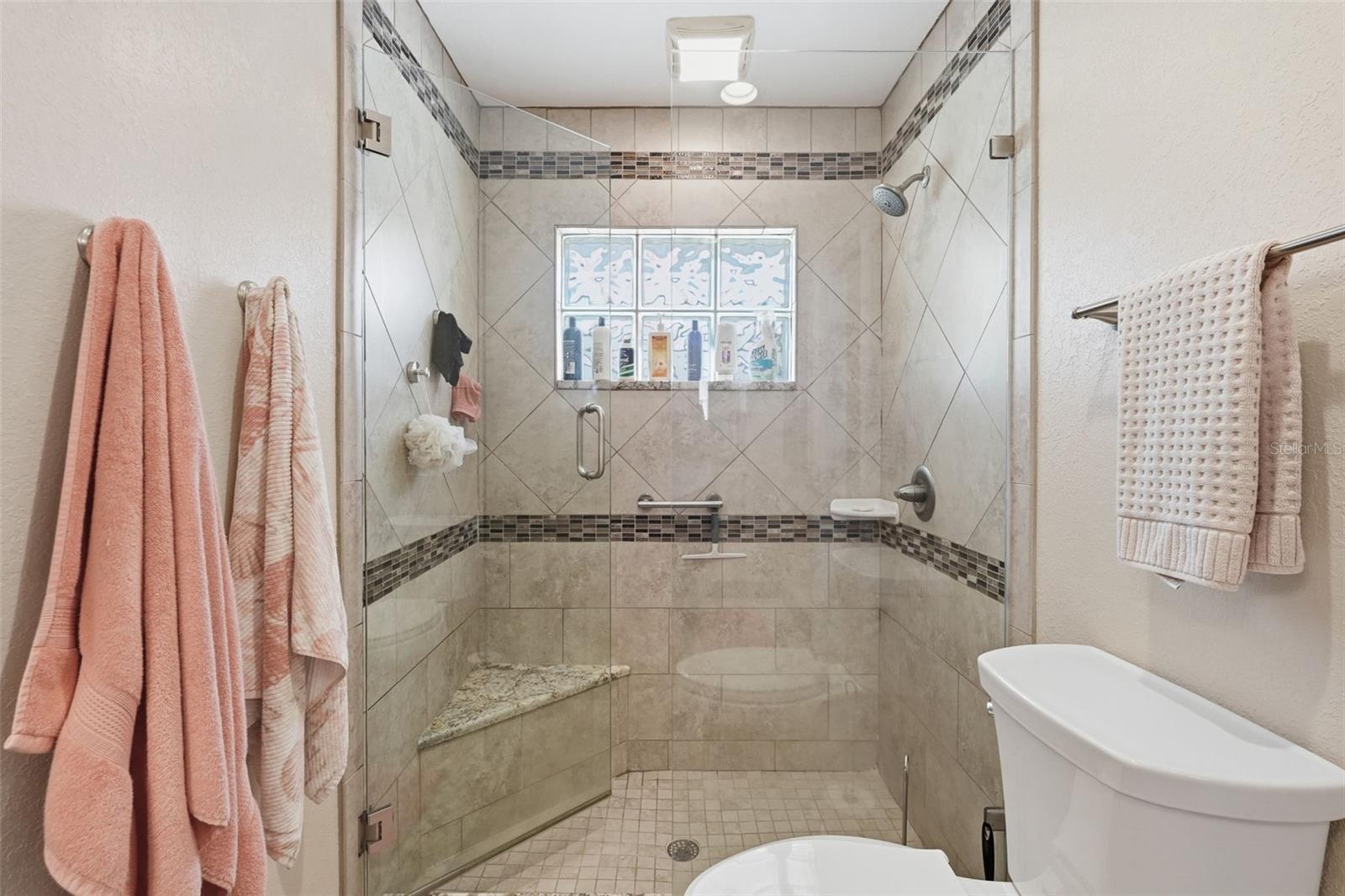 BAYWAY ISLES UNIT 01 - Residential