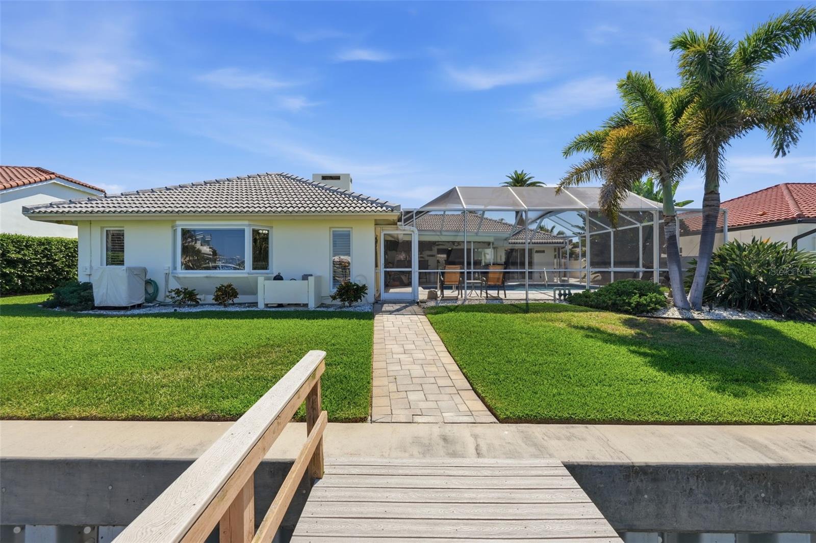 BAYWAY ISLES UNIT 01 - Residential