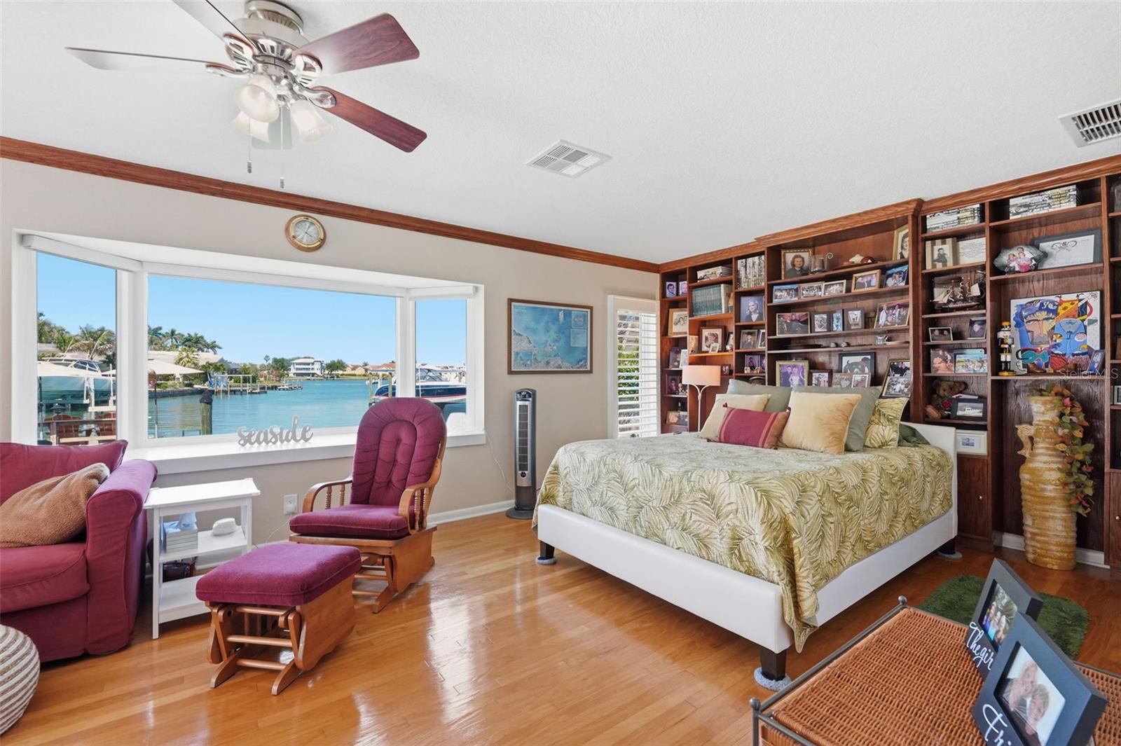 BAYWAY ISLES UNIT 01 - Residential