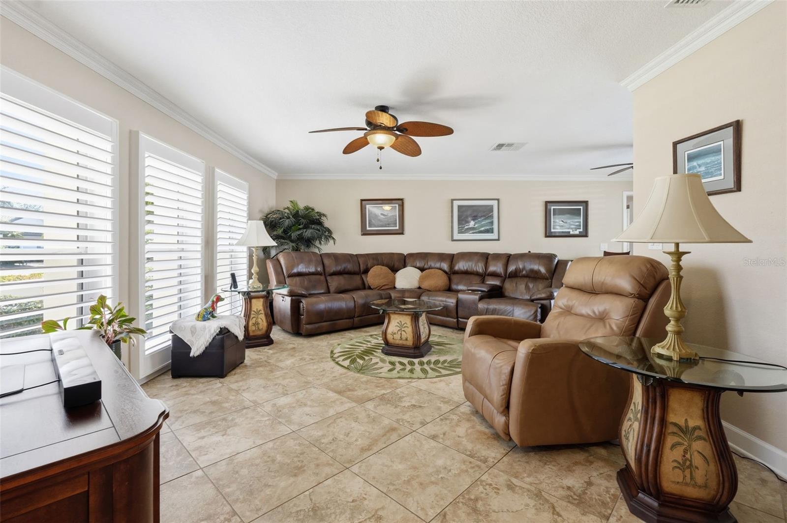 BAYWAY ISLES UNIT 01 - Residential