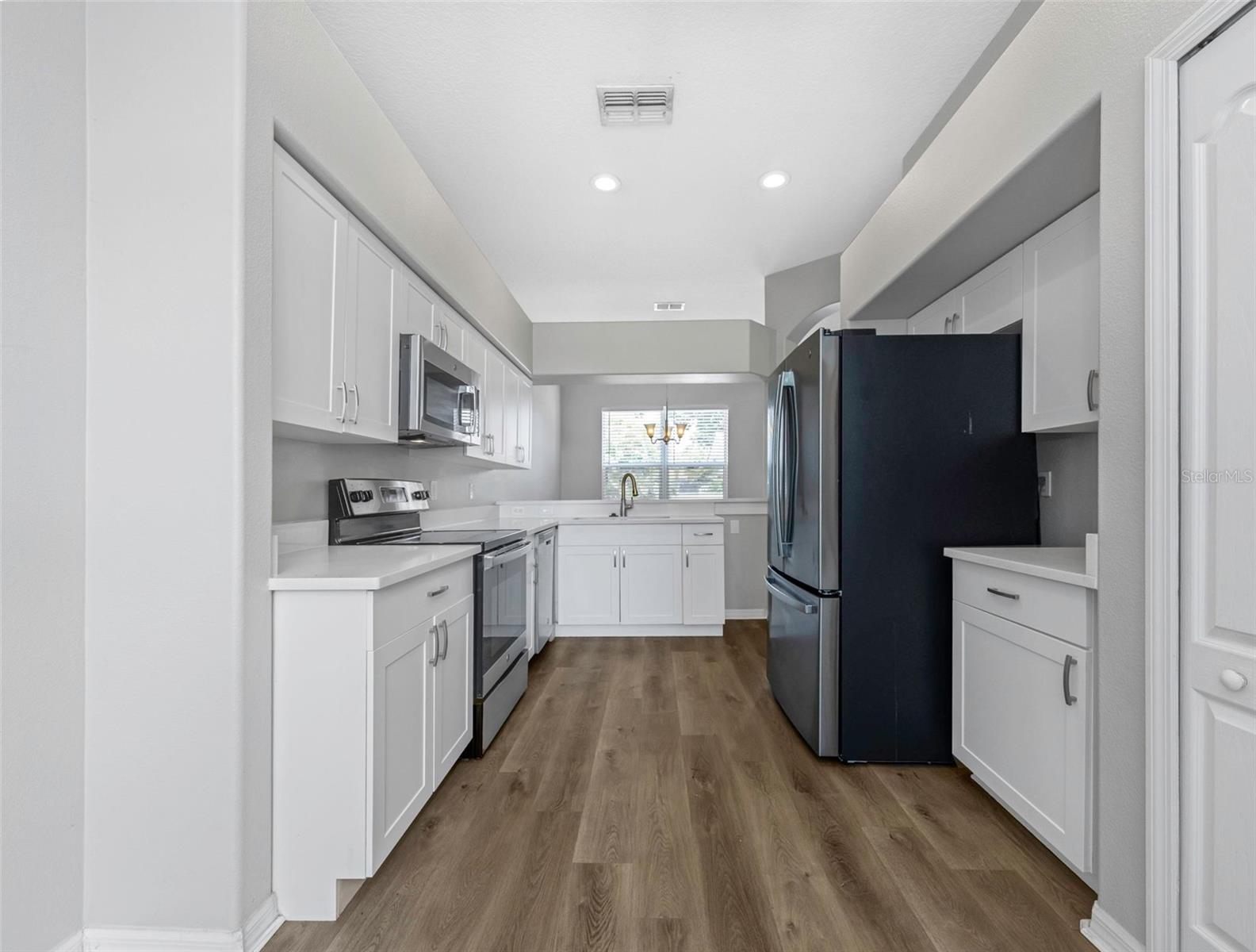 GRASSY POINTE - PH 1 - Residential