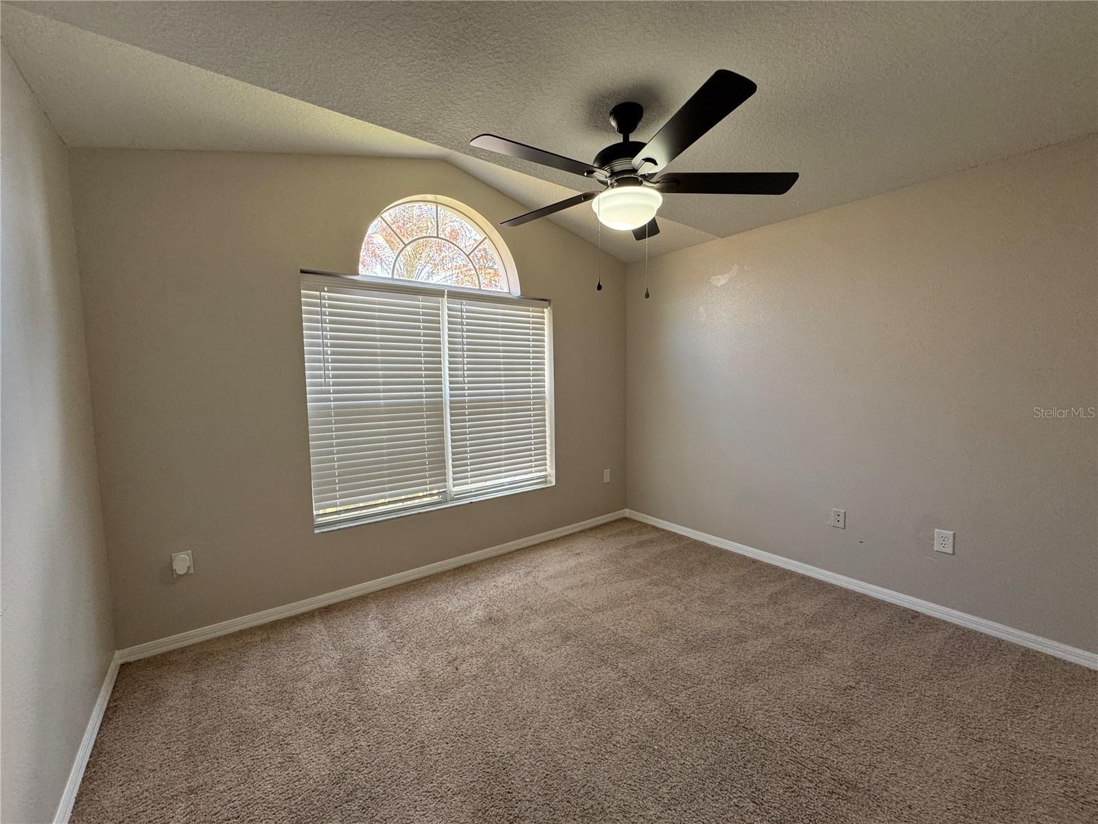 SQUIRES GROVE - Residential