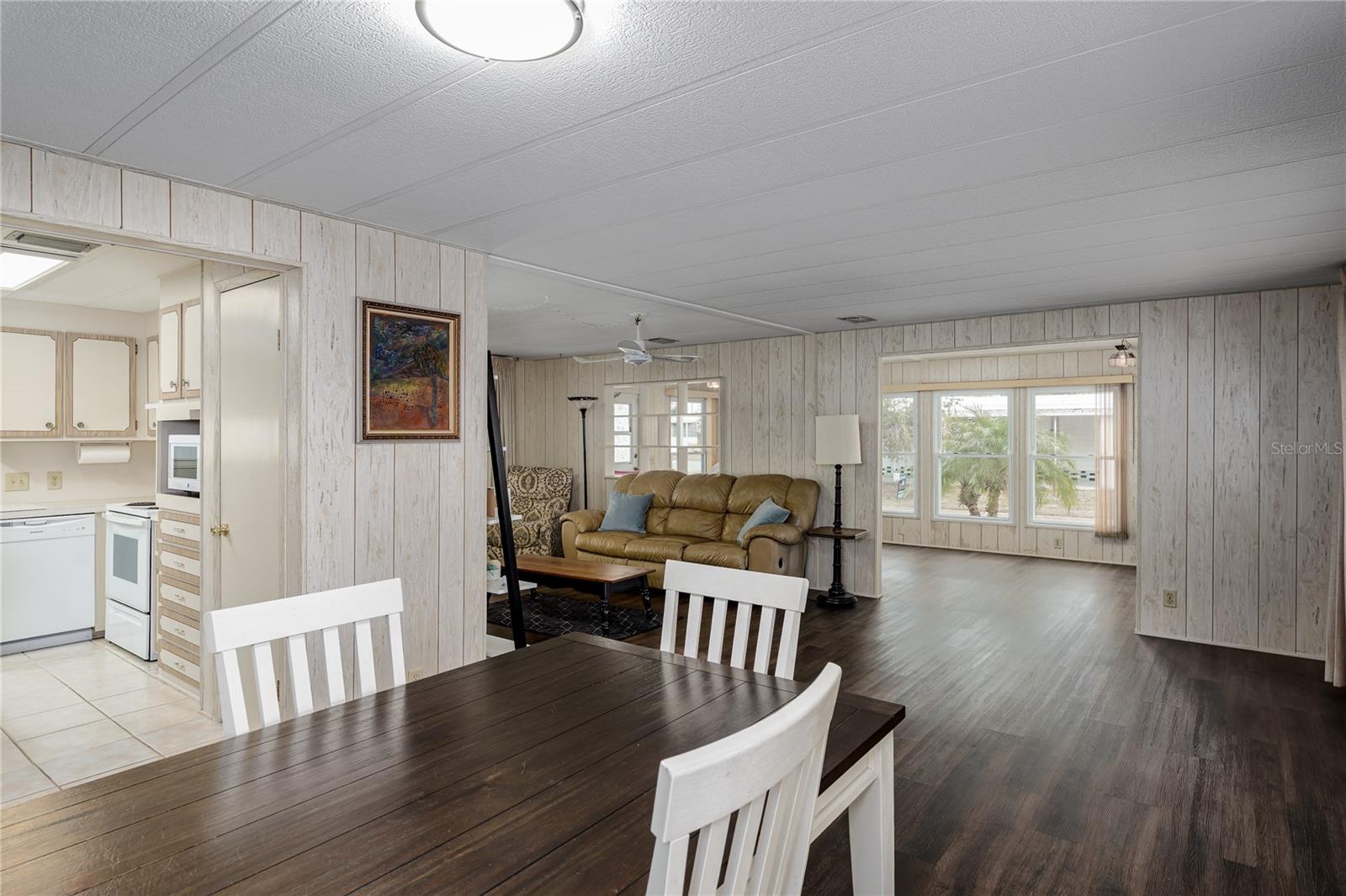 SHADOW BROOK MOBILE HOME - Residential