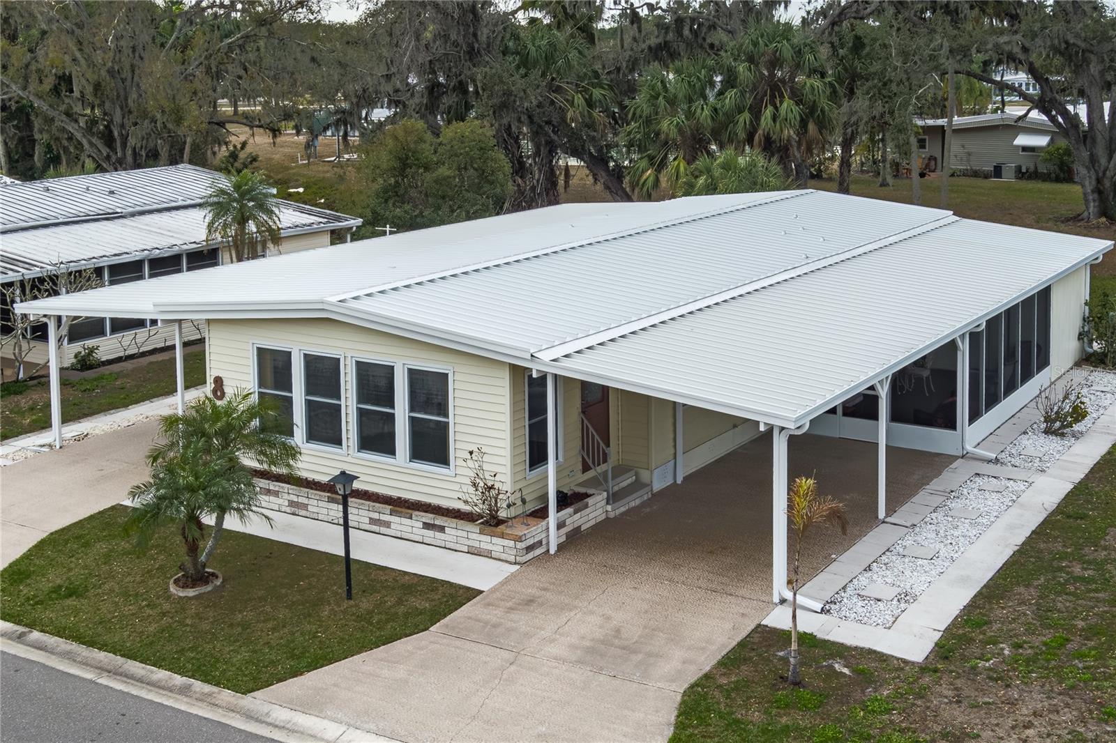 6710 36TH AVENUE E 8