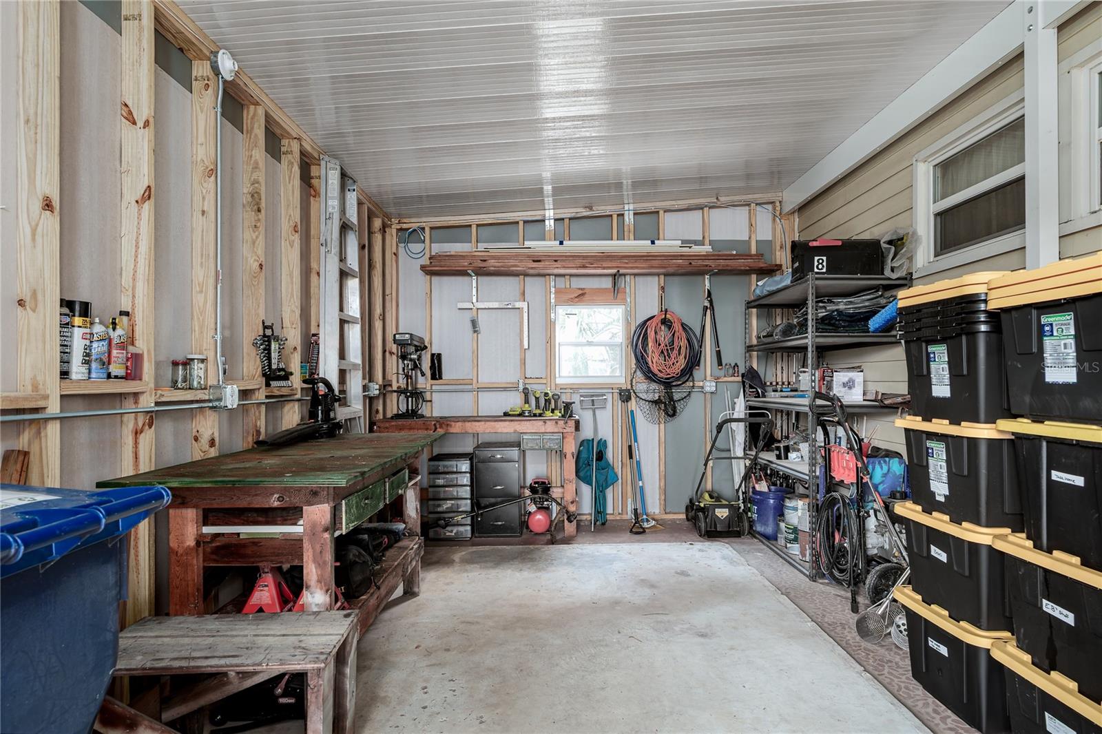 SHADOW BROOK MOBILE HOME - Residential