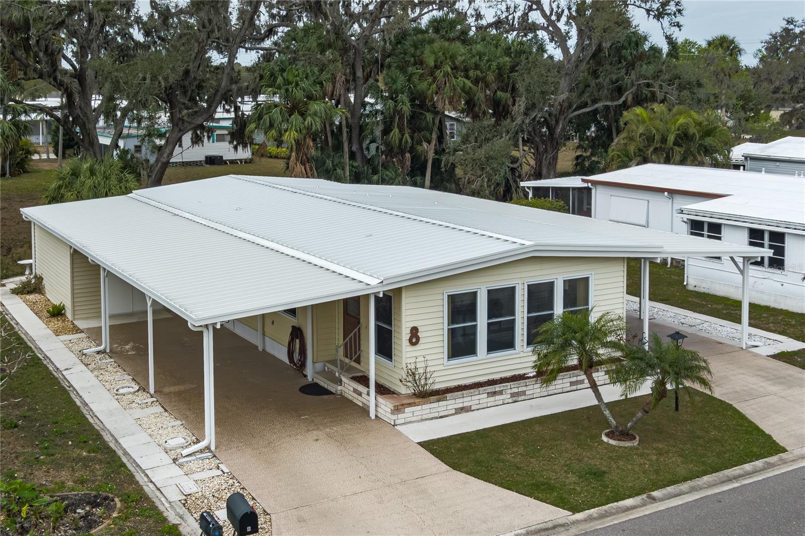 6710 36TH AVENUE E 8