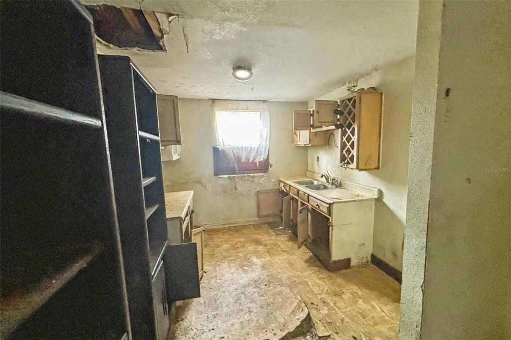 Photo of 3206 E 24th Avenue, Tampa, FL 33605 (MLS # TB8466628)