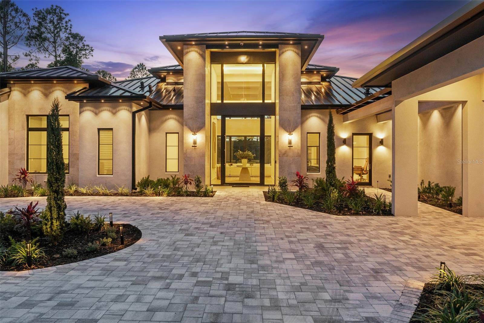16146 PENDIO DRIVE