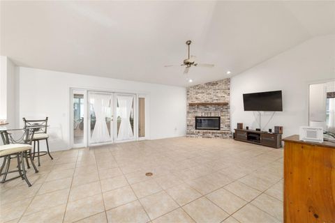 Tiny photo for 4807 SE 14th Street, Ocala, FL 34471 (MLS # OM722044)