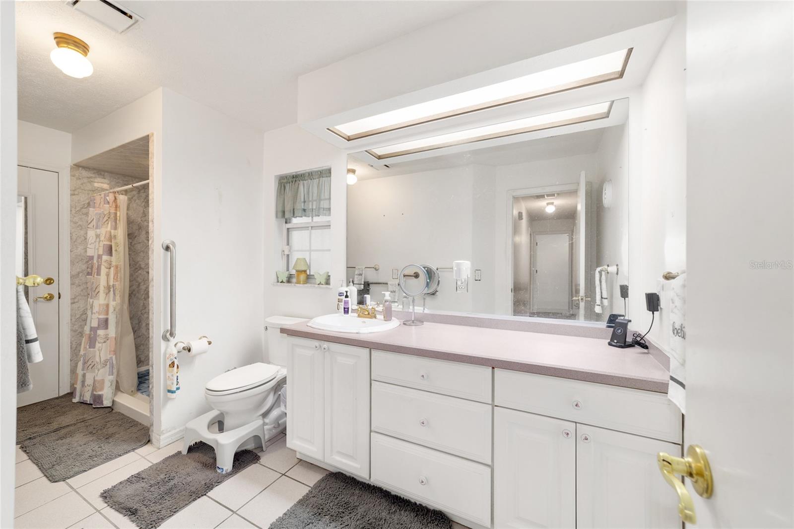 WINDEMERE GLEN ESTATE - Residential