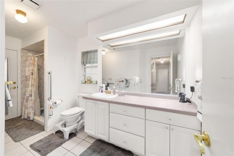 Tiny photo for 4807 SE 14th Street, Ocala, FL 34471 (MLS # OM722044)