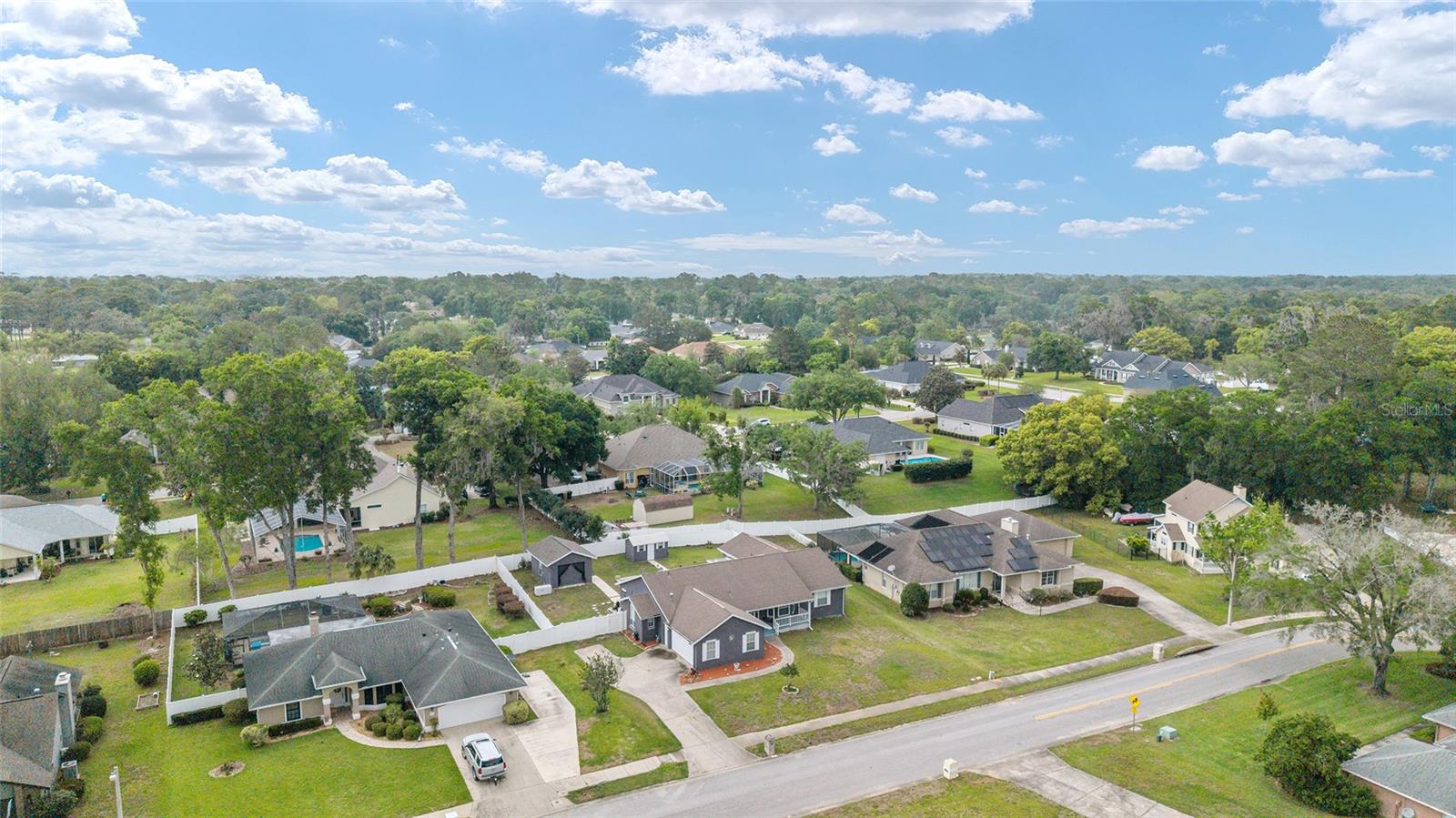 WINDEMERE GLEN ESTATE - Residential