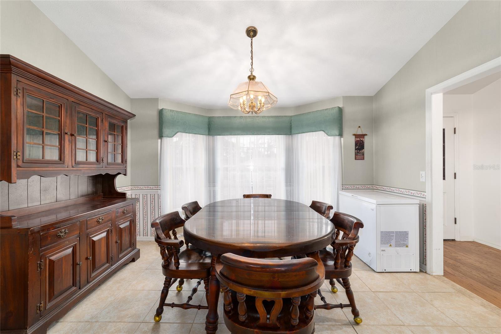 WINDEMERE GLEN ESTATE - Residential