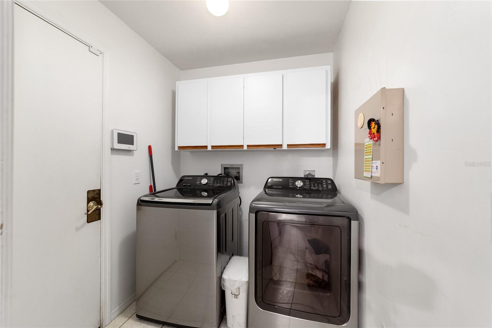 WINDEMERE GLEN ESTATE - Residential