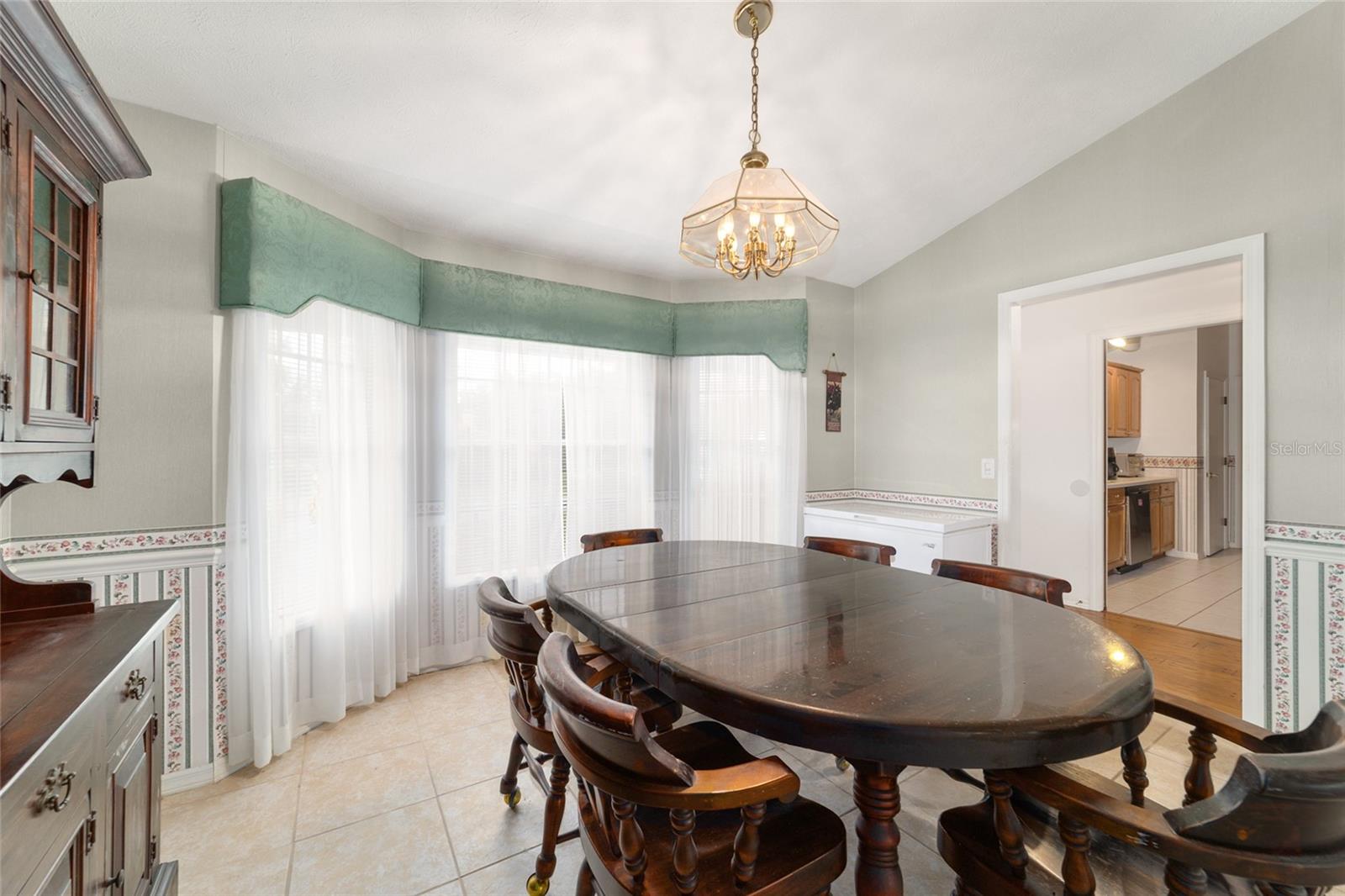 WINDEMERE GLEN ESTATE - Residential